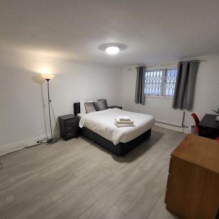 Cosy Apartment By Clapham South Underground! Londra Exterior foto