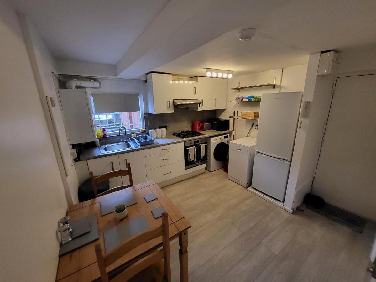 Cosy Apartment By Clapham South Underground! Londra Exterior foto