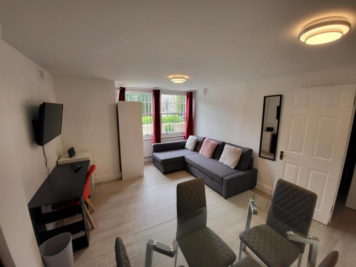 Cosy Apartment By Clapham South Underground! Londra Exterior foto