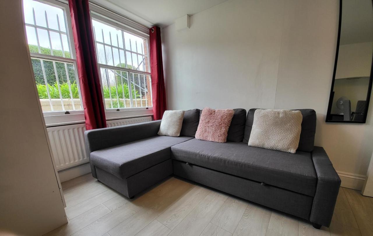 Cosy Apartment By Clapham South Underground! Londra Exterior foto