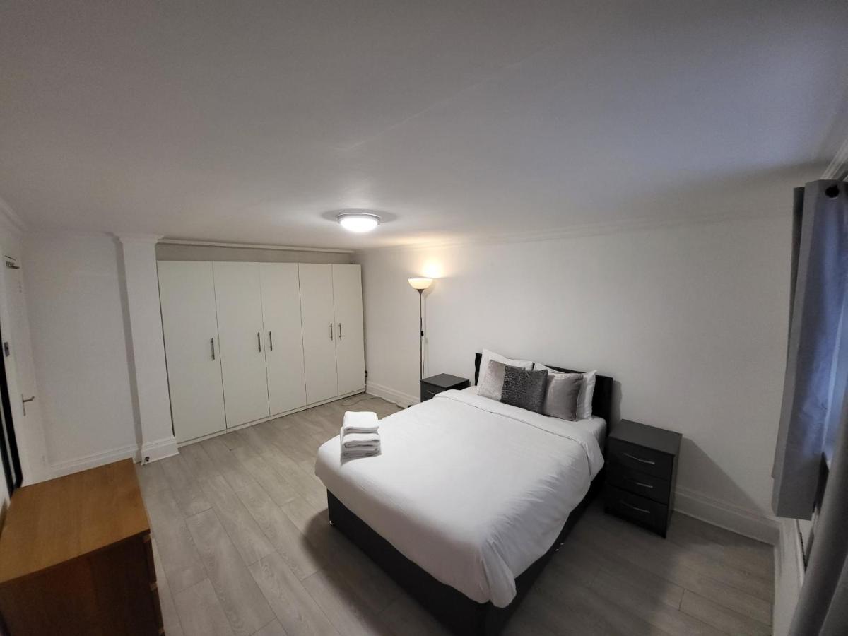 Cosy Apartment By Clapham South Underground! Londra Exterior foto