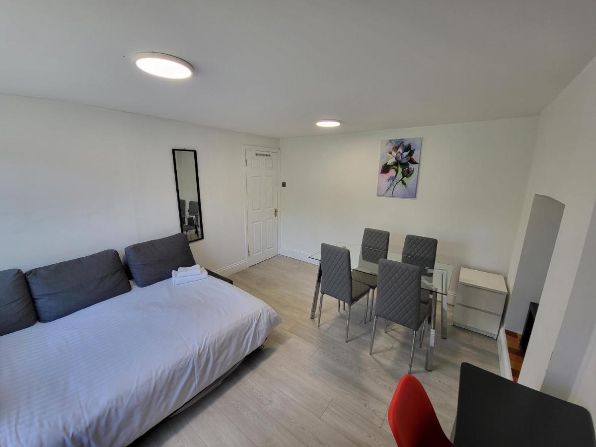 Cosy Apartment By Clapham South Underground! Londra Exterior foto