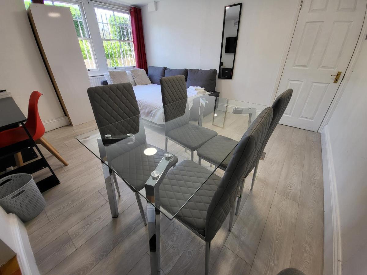 Cosy Apartment By Clapham South Underground! Londra Exterior foto